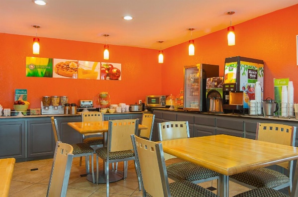 Quality Inn Carthage image 3